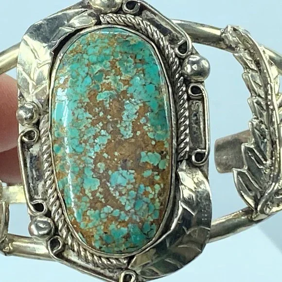Native American Feather motif Turquoise cuff bangle 2.5" 29.0g